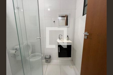 Banheiro de kitnet/studio para alugar com 1 quarto, 23m² em Vila Sao Luis(zona Oeste), São Paulo