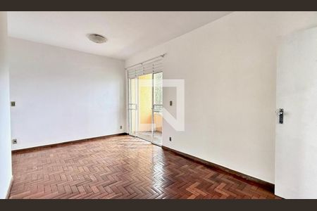 Apartamento à venda com 3 quartos, 95m² em Estoril, Belo Horizonte