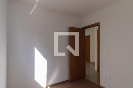 Quarto 1 de apartamento para alugar com 2 quartos, 44m² em Cidade Industrial de Curitiba, Curitiba