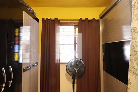 Quarto 1 de casa para alugar com 2 quartos, 51m² em Jardim Sabará, Porto Alegre