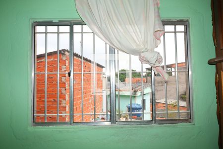 Quarto 1 de casa para alugar com 3 quartos, 40m² em Jardim Centenario, São Paulo