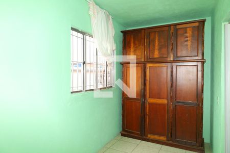 Quarto 1 de casa para alugar com 3 quartos, 40m² em Jardim Centenario, São Paulo