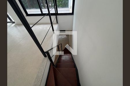 Cobertura - Quarto 1 - escada de acesso de apartamento à venda com 2 quartos, 82m² em Jardim Botânico, Rio de Janeiro