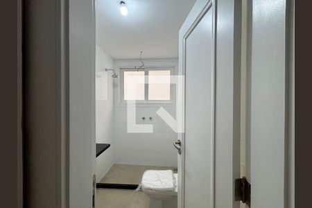 Banheiro social de apartamento à venda com 1 quarto, 46m² em Jardim Botânico, Rio de Janeiro