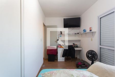 Quarto  de apartamento à venda com 1 quarto, 65m² em Vila Carmosina, São Paulo