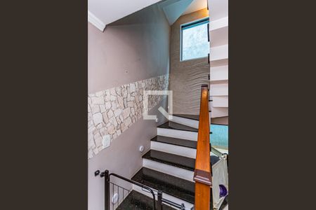 Escada de casa para alugar com 3 quartos, 160m² em Jardim Pirituba, São Paulo