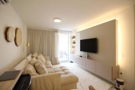 Sala de apartamento à venda com 3 quartos, 110m² em Barra da Tijuca, Rio de Janeiro