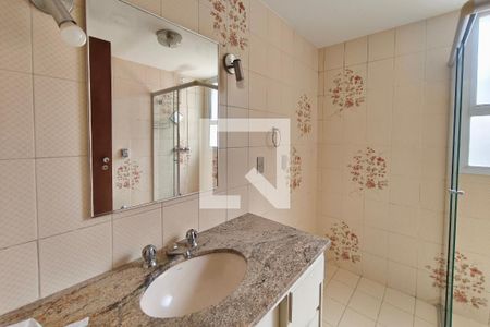 Banheiro Suíte de apartamento para alugar com 3 quartos, 130m² em Cambuí, Campinas