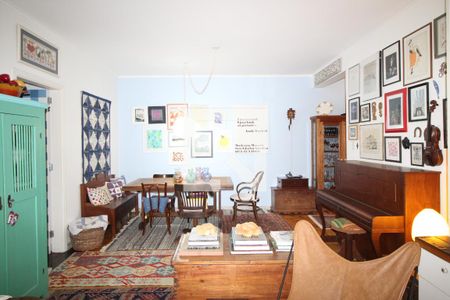 Sala de apartamento à venda com 3 quartos, 110m² em Rio Branco, Porto Alegre