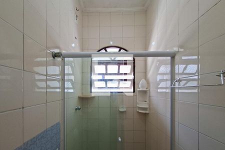 Banheiro da Suíte de casa para alugar com 1 quarto, 65m² em Real, Praia Grande