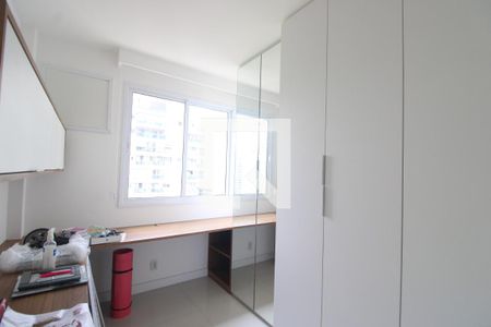 Quarto de apartamento para alugar com 2 quartos, 70m² em Barra Olímpica, Rio de Janeiro