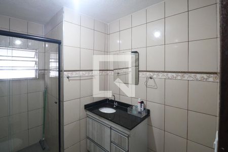 Banheiro 1  de casa para alugar com 3 quartos, 65m² em Parque Ramos Freitas, São Paulo