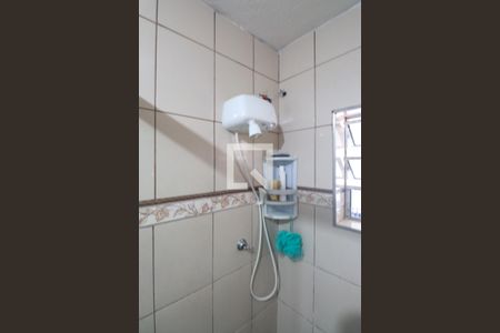 Banheiro 1  de casa para alugar com 3 quartos, 65m² em Parque Ramos Freitas, São Paulo