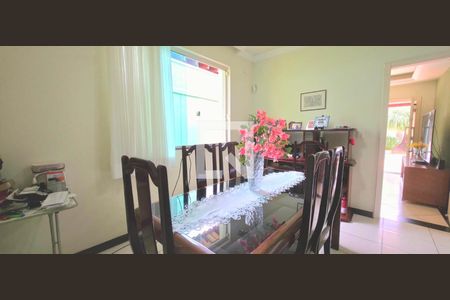 Casa à venda com 4 quartos, 250m² em Lundcéia, Lagoa Santa