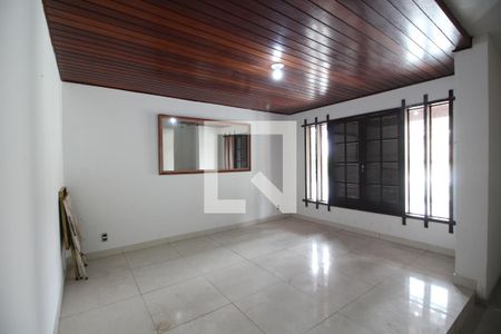 Sala de casa para alugar com 4 quartos, 740m² em Freguesia (jacarepaguá), Rio de Janeiro