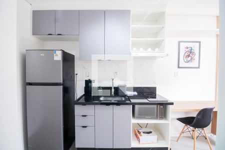 Sala/Quarto/Cozinha de kitnet/studio para alugar com 1 quarto, 25m² em Vila Regente Feijó, São Paulo
