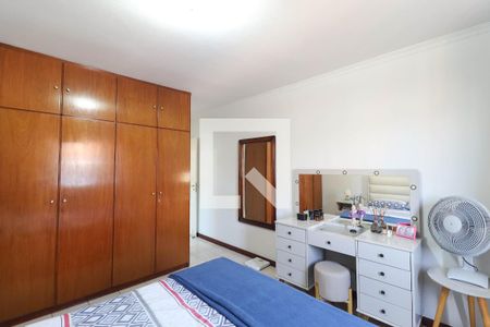 Casa à venda com 4 quartos, 180m² em Vila Isolina Mazzei, São Paulo