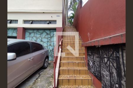 Fachada  de casa para alugar com 2 quartos, 70m² em Parque Bristol, São Paulo