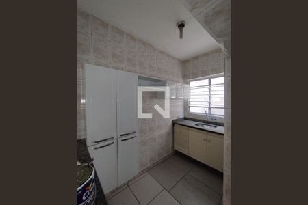 Cozinha - Armários de casa para alugar com 2 quartos, 70m² em Parque Bristol, São Paulo