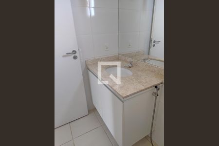 Banheiro de apartamento para alugar com 2 quartos, 74m² em Medeiros, Jundiaí