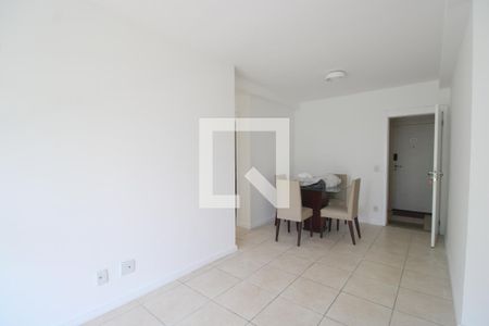 Sala de apartamento para alugar com 2 quartos, 71m² em Barra Olímpica, Rio de Janeiro