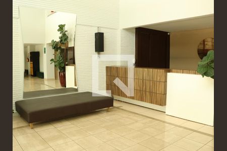 Hall de entrada de apartamento para alugar com 1 quarto, 62m² em Jardim Goiás, Goiânia