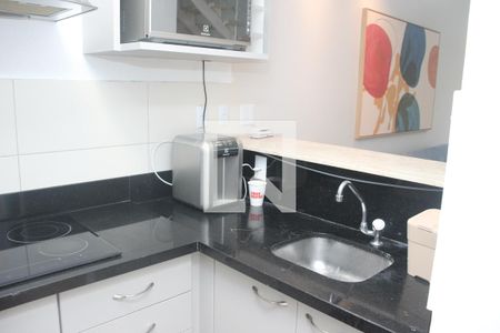 Sala/cozinha de apartamento para alugar com 1 quarto, 62m² em Jardim Goiás, Goiânia