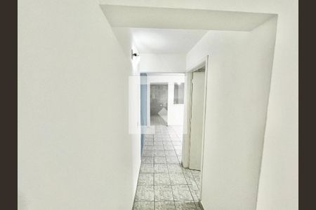 Corredor de casa à venda com 7 quartos, 210m² em Vila Santa Maria, São Paulo