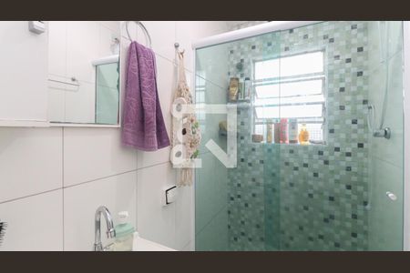 Banheiro de casa para alugar com 2 quartos, 56m² em Jardim Brasil (zona Norte), São Paulo