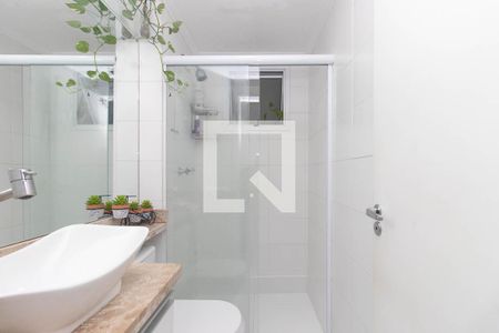 Banheiro de apartamento à venda com 3 quartos, 66m² em Vila Guilherme, São Paulo