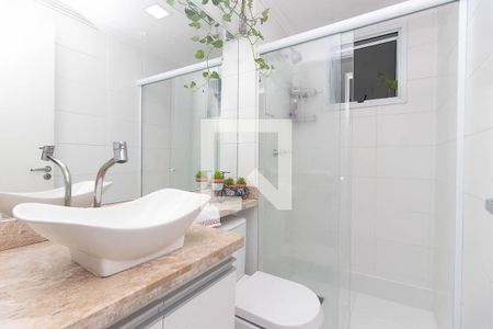 Banheiro de apartamento à venda com 3 quartos, 66m² em Vila Guilherme, São Paulo