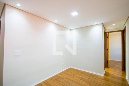 Sala de apartamento para alugar com 2 quartos, 55m² em Jardim do Estádio, Santo André