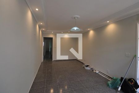 Sala de casa à venda com 3 quartos, 188m² em Vila Carrão, São Paulo