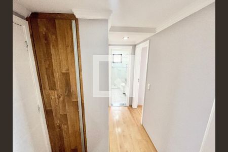 Corredor de apartamento para alugar com 3 quartos, 115m² em Vila Pauliceia, São Paulo