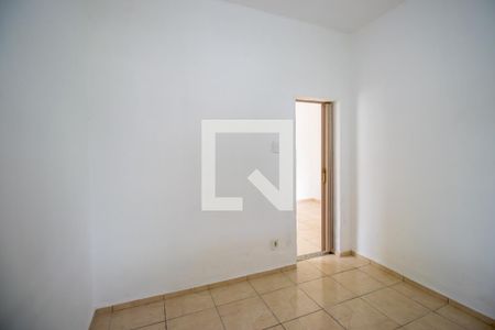 Quarto de casa para alugar com 1 quarto, 50m² em Irajá, Rio de Janeiro