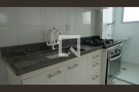 Cozinha de apartamento para alugar com 2 quartos, 47m² em Vila Gopouva, Guarulhos