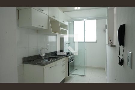 Cozinha de apartamento para alugar com 2 quartos, 47m² em Vila Gopouva, Guarulhos