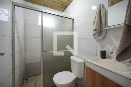 Banheiro de casa para alugar com 1 quarto, 36m² em São João do Rio Vermelho, Florianópolis