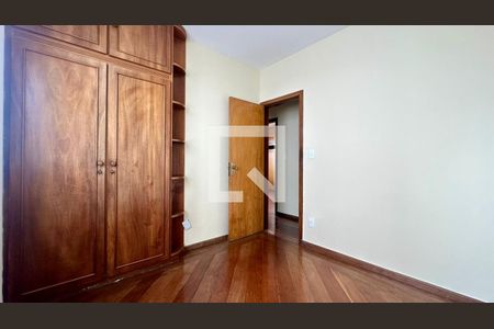 Quarto  de apartamento para alugar com 3 quartos, 90m² em Alto Barroca, Belo Horizonte