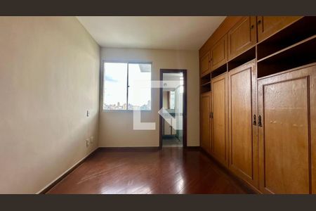 Quarto  de apartamento para alugar com 3 quartos, 90m² em Alto Barroca, Belo Horizonte