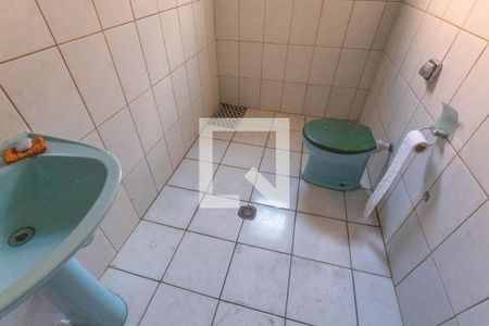 Casa 1 - Banheiro  de casa à venda com 2 quartos, 50m² em Taboão, Diadema