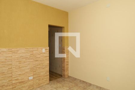 Sala de casa para alugar com 2 quartos, 137m² em Vila Jacuí, São Paulo