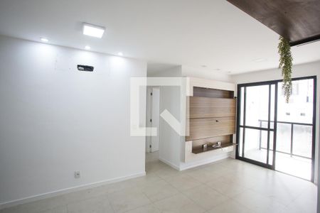 Sala de apartamento para alugar com 2 quartos, 72m² em Jacarepaguá, Rio de Janeiro