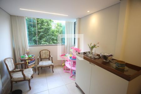 Sala de apartamento à venda com 3 quartos, 107m² em Grajaú, Belo Horizonte