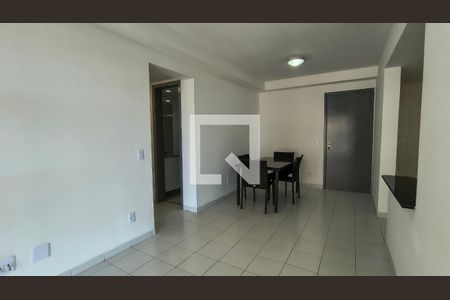 Sala de apartamento para alugar com 2 quartos, 70m² em Recreio dos Bandeirantes, Rio de Janeiro