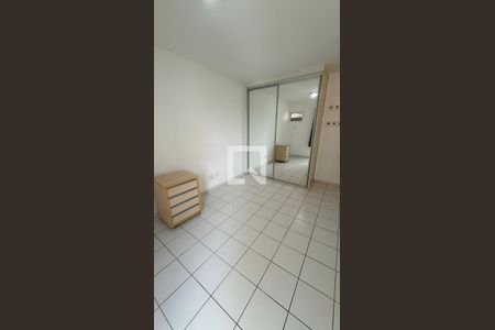 Quarto de apartamento para alugar com 2 quartos, 70m² em Recreio dos Bandeirantes, Rio de Janeiro