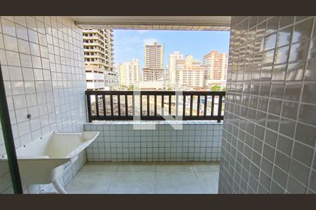 Área de Serviço de apartamento para alugar com 2 quartos, 82m² em Guilhermina, Praia Grande