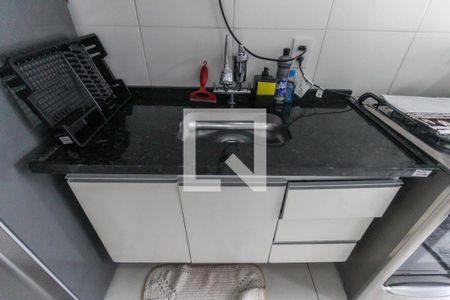 Sala - Cozinha de apartamento para alugar com 2 quartos, 34m² em Colônia (zona Leste), São Paulo