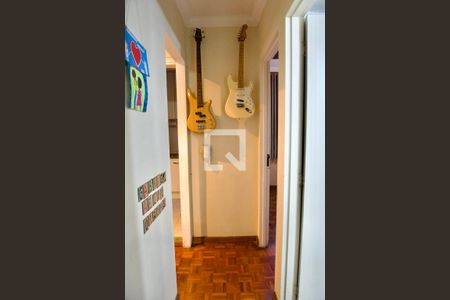 Corredor de apartamento à venda com 2 quartos, 45m² em Camargos, Belo Horizonte