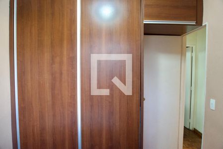 Quarto 1 de apartamento à venda com 2 quartos, 45m² em Camargos, Belo Horizonte